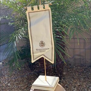 Warsteiner Beer Team Flag  Chain And Stand Holder Bar Accessories Gold White